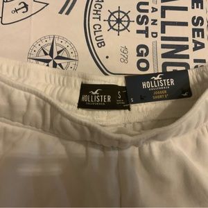 Hollister fleece shorts white 5” NWT